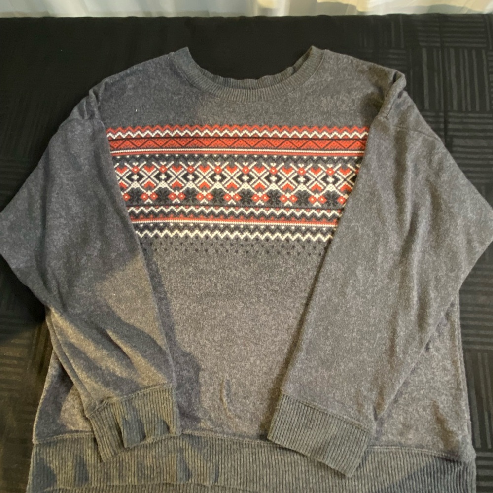 Cuddl Duds Crewneck Sweater with Red and Gray Pattern